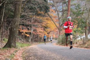 勝負の前の助け合い(養老山脈トレイルラン2019)